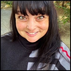 Meet your Posher, Daniela